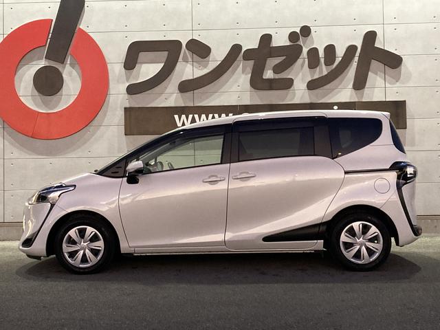 シエンタ Ｇ　純正ナビ・純正１２．１インチフリップダウンモニター・両側パワースライドドア・バックモニター・ビルトインＥＴＣ・セーフティセンス・革巻きステアリング・ステアリングスイッチ・プッシュスタート・スマートキー（16枚目）