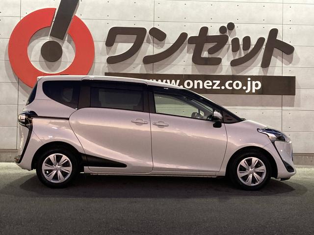 シエンタ Ｇ　純正ナビ・純正１２．１インチフリップダウンモニター・両側パワースライドドア・バックモニター・ビルトインＥＴＣ・セーフティセンス・革巻きステアリング・ステアリングスイッチ・プッシュスタート・スマートキー（18枚目）