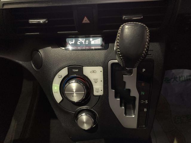 シエンタ Ｇ　純正ナビ・純正１２．１インチフリップダウンモニター・両側パワースライドドア・バックモニター・ビルトインＥＴＣ・セーフティセンス・革巻きステアリング・ステアリングスイッチ・プッシュスタート・スマートキー（40枚目）