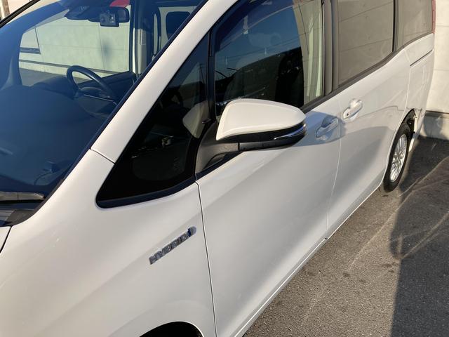 ノア ハイブリッドＧ　純正９インチナビ・１２．１インチフリップダウンモニター・両側パワースライドドア・クルーズコントロール・ＬＥＤヘッドライト・２列目キャプテンシート・セーフティセンス・前席シートヒーター・バックモニター・（11枚目）