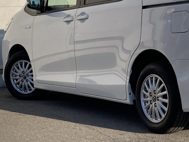 ノア ハイブリッドＧ　純正９インチナビ・１２．１インチフリップダウンモニター・両側パワースライドドア・クルーズコントロール・ＬＥＤヘッドライト・２列目キャプテンシート・セーフティセンス・前席シートヒーター・バックモニター・（14枚目）