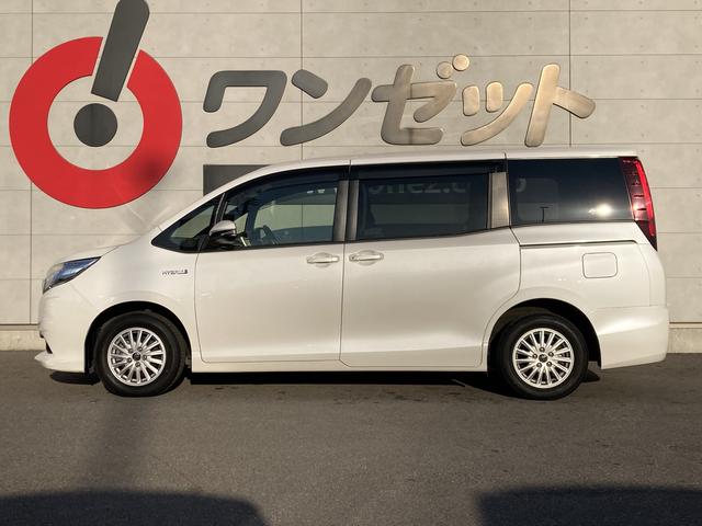 ノア ハイブリッドＧ　純正９インチナビ・１２．１インチフリップダウンモニター・両側パワースライドドア・クルーズコントロール・ＬＥＤヘッドライト・２列目キャプテンシート・セーフティセンス・前席シートヒーター・バックモニター・（19枚目）