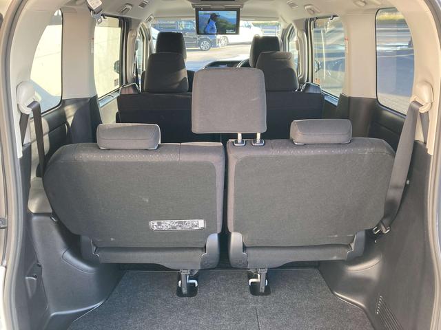 ノア ハイブリッドＧ　純正９インチナビ・１２．１インチフリップダウンモニター・両側パワースライドドア・クルーズコントロール・ＬＥＤヘッドライト・２列目キャプテンシート・セーフティセンス・前席シートヒーター・バックモニター・（29枚目）