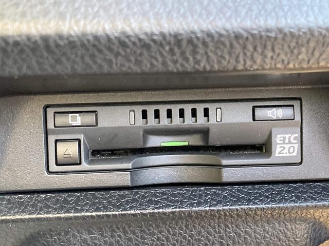 ノア ハイブリッドＧ　純正９インチナビ・１２．１インチフリップダウンモニター・両側パワースライドドア・クルーズコントロール・ＬＥＤヘッドライト・２列目キャプテンシート・セーフティセンス・前席シートヒーター・バックモニター・（35枚目）