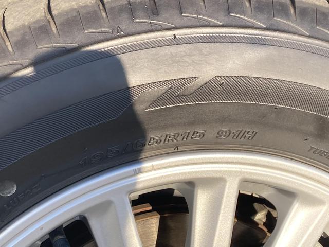 ノア ハイブリッドＧ　純正９インチナビ・１２．１インチフリップダウンモニター・両側パワースライドドア・クルーズコントロール・ＬＥＤヘッドライト・２列目キャプテンシート・セーフティセンス・前席シートヒーター・バックモニター・（53枚目）