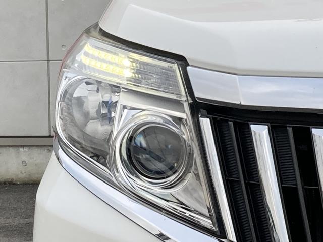 エスクァイア ハイブリッドＧｉ　純正エアロ・純正９インチナビ・フリップダウンモニター・クルーズコントロール・両側パワースライドドア・ＬＥＤヘッドライト・前席シートヒーター・２列目キャプテンシート・黒合皮シート・ドラレコ前後・ＥＴＣ（7枚目）