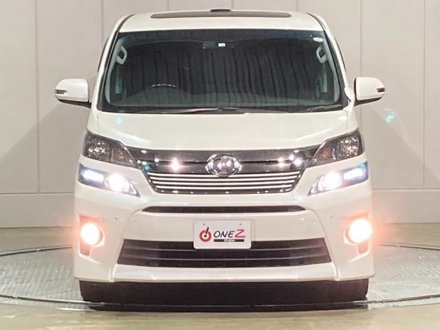 2.4Z ゴールデンアイズII Wサンルーフ・20インチアルミ・トミーカイラマフラー・ローウェンエアロ・車高調・アルパインフリップダウンモニター・ハーフレザーシート・アルパイン9インチSDナビ・両側パワースライド・電動リアゲート(15枚目)