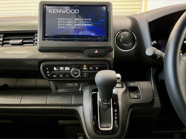L ホンダセンシング・8インチナビ・LEDヘッドライト・シートヒーター・USB電源ソケット・プッシュスタート・クリアランスソナー・純正14インチアルミ(9枚目)