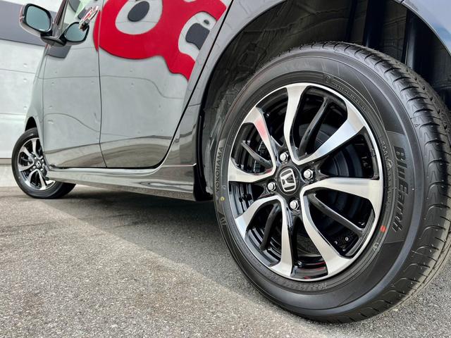 L ホンダセンシング・8インチナビ・LEDヘッドライト・シートヒーター・USB電源ソケット・プッシュスタート・クリアランスソナー・純正14インチアルミ(26枚目)