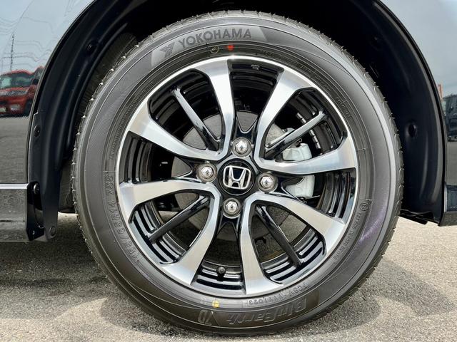 L ホンダセンシング・8インチナビ・LEDヘッドライト・シートヒーター・USB電源ソケット・プッシュスタート・クリアランスソナー・純正14インチアルミ(27枚目)