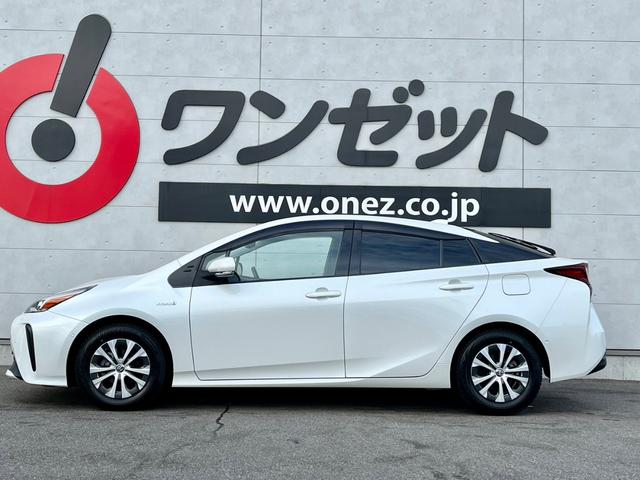 A 純正9インチナビ・バックカメラ・ETC・プリクラッシュセーフティー・レーンアシスト・レーダークルーズコントロール・オートハイビーム・パワーシート・純正15インチアルミ・LEDヘッドライト(3枚目)