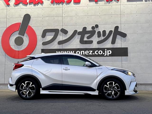 Ｃ－ＨＲ Ｇ　モデリスタエアロ・ハイブリッド・社外ナビ・バックモニター・ＥＴＣ・セーフティセンス・レーダークルーズコントロール・ハーフレザーシート・前席シートヒーター・純正１８インチアルミ・コーナーセンサー（8枚目）