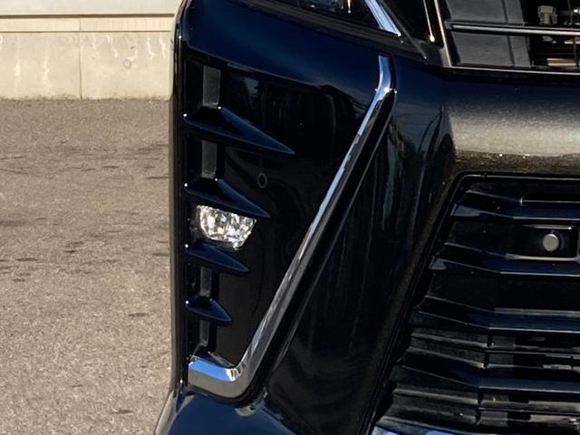 ヴォクシー ZS 煌III 純正9インチナビ・両側パワースライドドア・セーフティセンス・クルーズコントロール・LEDヘッドライト・リアオートエアコン・ハーフレザーシート・純正ドラレコ・USBポート・2列目キャプテンシート(8枚目)