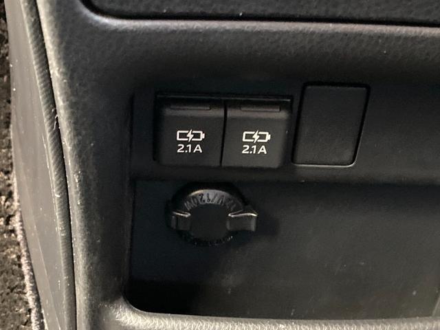 ヴォクシー ZS 煌III 純正9インチナビ・両側パワースライドドア・セーフティセンス・クルーズコントロール・LEDヘッドライト・リアオートエアコン・ハーフレザーシート・純正ドラレコ・USBポート・2列目キャプテンシート(48枚目)