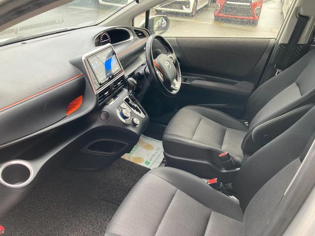 シエンタ ハイブリッド　ファンベースＧ　パノラミックビューモニター・純正９インチナビ・セーフティセンス・両側パワースライドドア・クルーズコントロール・ＬＥＤヘッドライト・前席シートヒーター・ステアリングヒーター・ラゲッジアッパーボックス（22枚目）