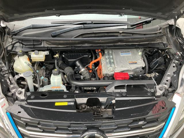 セレナ ｅ－パワー　ＸＶ　全方位運転支援システム・純正ナビ・純正フリップダウンモニター・クルーズコントロール・両側パワースライドドア・アダプティブＬＥＤヘッドライト・バックモニター・純正１５インチアルミホイール・ＵＳＢソケット（44枚目）