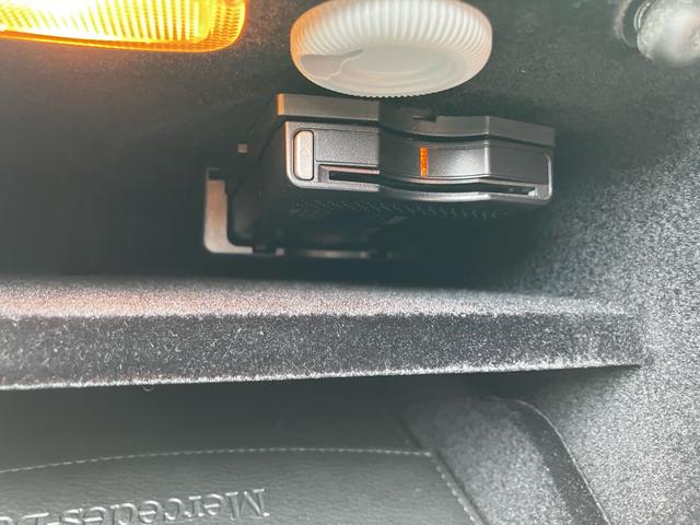 Ｅクラス Ｅ２５０　アバンギャルド　ターボ　アルミホイール　プッシュスタート　パワーシート　シートヒーター　純正ナビ　フルセグ　バックカメラ　ＥＴＣ　オートライト（34枚目）