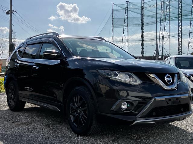 エクストレイル ２０ＸブラクエクストリーマＸエマージェンシブレーキＰ　４ＷＤ　ヒーター付き黒本革シート　純正８インチナビ　フルセグ　Ｂｌｕｅｔｏｏｔｈ　バックカメラ　オート機能付きＬＥＤヘッドランプ　純正アルミホイール　スペアキー　ＥＴＣ　プッシュスタート（4枚目）