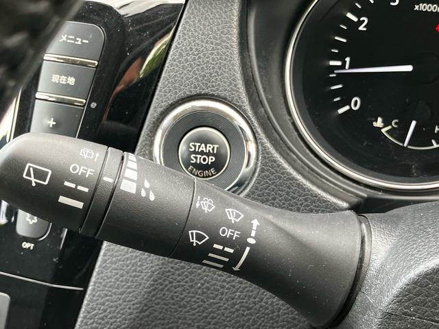 エクストレイル ２０ＸブラクエクストリーマＸエマージェンシブレーキＰ　４ＷＤ　ヒーター付き黒本革シート　純正８インチナビ　フルセグ　Ｂｌｕｅｔｏｏｔｈ　バックカメラ　オート機能付きＬＥＤヘッドランプ　純正アルミホイール　スペアキー　ＥＴＣ　プッシュスタート（18枚目）