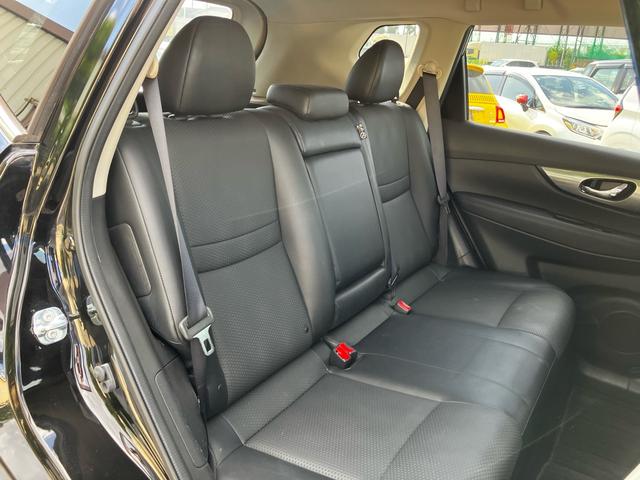 エクストレイル ２０ＸブラクエクストリーマＸエマージェンシブレーキＰ　４ＷＤ　ヒーター付き黒本革シート　純正８インチナビ　フルセグ　Ｂｌｕｅｔｏｏｔｈ　バックカメラ　オート機能付きＬＥＤヘッドランプ　純正アルミホイール　スペアキー　ＥＴＣ　プッシュスタート（31枚目）