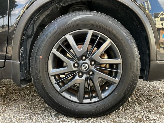 エクストレイル ２０ＸブラクエクストリーマＸエマージェンシブレーキＰ　４ＷＤ　ヒーター付き黒本革シート　純正８インチナビ　フルセグ　Ｂｌｕｅｔｏｏｔｈ　バックカメラ　オート機能付きＬＥＤヘッドランプ　純正アルミホイール　スペアキー　ＥＴＣ　プッシュスタート（38枚目）