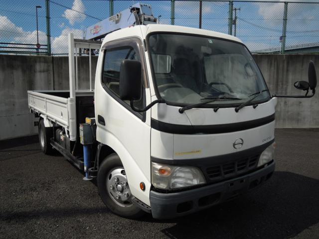 2.3t吊3段クレーン付平ボディ 全低床車(3枚目)