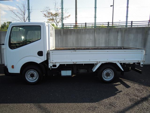 3ペダル MT車 平ボディ 全低床(12枚目)