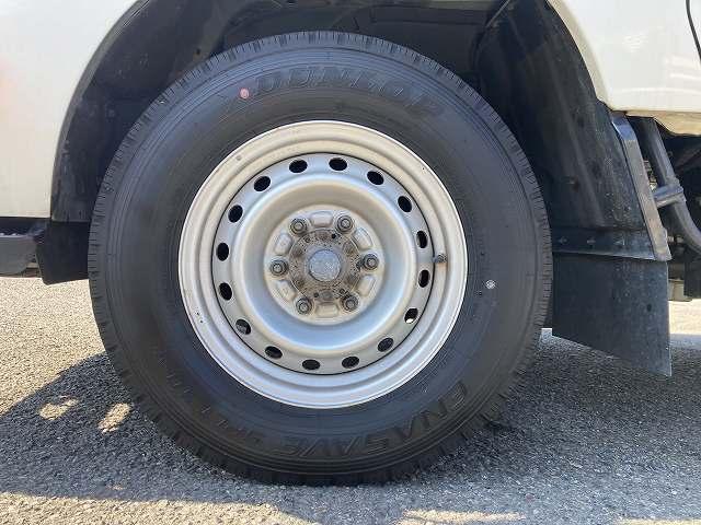 トヨエース ４ＷＤ・１ｔ積・Ｗキャブ・３．５ｔ未満・普通免許対応・ＡＴ　１０尺・全席パワーウィンドウ・ルーフラック・バックカメラ・フルセグナビ・荷台ロープフック４ケ・キーレス・スペアキー・ＥＴＣ・ドラレコ・荷台内寸　Ｌ２０９５　Ｗ１６１０　Ｈ３５０（34枚目）