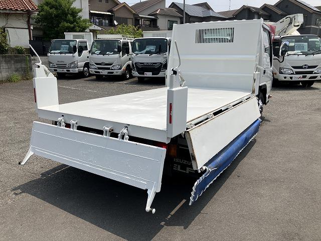 エルフトラック ４ＷＤ・２ｔ積・５ＭＴ・全低床ダンプ・中間ピン付　中間ピン　コボレーン　ＥＴＣ　左電格ミラー　アイドルアップ　左電格ミラー　坂道発進補助装置　ライトレベライザー　ドアバイザー　キーレス（22枚目）