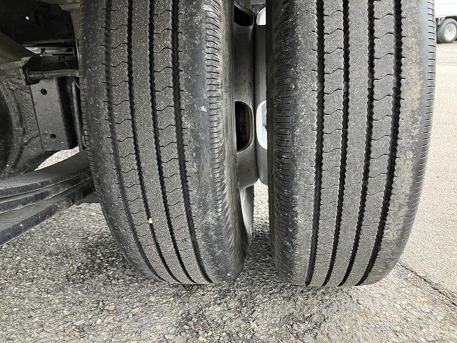 デュトロ ２ｔ積・５ＭＴ・１０尺・平ボディ・５ｔ未満　２ｔ積・５ＭＴ・１０尺・平ボディ・５ｔ未満・左電格ミラー・アイドルアップ・ＥＴＣ・ドラレコ・ライトレベライザー・ドアバイザー・フロアゴムマット・荷台内寸　Ｌ３１１６　Ｗ１６０９　Ｈ３７５（28枚目）
