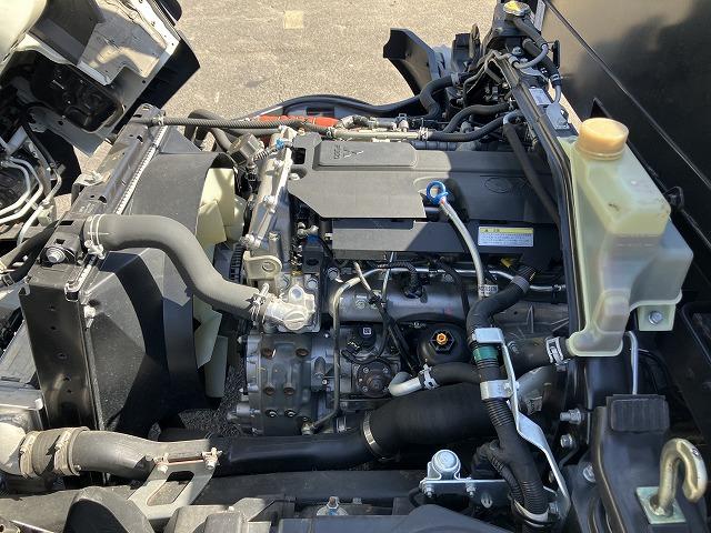 キャンター ３．１ｔ積・積載車・ＮＥＯ５・オートマ・プリクラ　３．１ｔ積・積載車・ＮＥＯ５・ユニック製ＵＣ－３５ＮＥＲＳ・ＡＴ・プリクラ・ラジコン・レーンアシスト・ＬＥＤヘッドライト・フォグ・両側電格ミラー・スマートキ－・内寸Ｌ５７１０　Ｗ２０６０（15枚目）