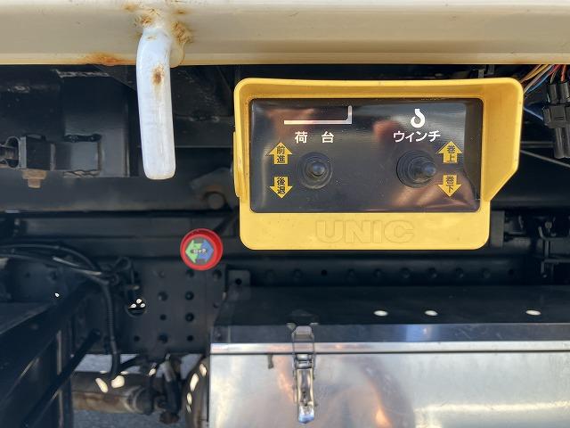 キャンター ３．１ｔ積・積載車・ＮＥＯ５・オートマ・プリクラ　３．１ｔ積・積載車・ＮＥＯ５・ユニック製ＵＣ－３５ＮＥＲＳ・ＡＴ・プリクラ・ラジコン・レーンアシスト・ＬＥＤヘッドライト・フォグ・両側電格ミラー・スマートキ－・内寸Ｌ５７１０　Ｗ２０６０（42枚目）