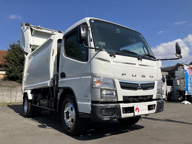 キャンター ２．３ｔ積・プレス式パッカー・５．３立米・ＡＴ　２．３ｔ積・極東製プレス式パッカー・ＧＢ５３－２７－Ｓ・５．３立米・ＡＴ・ＧＢシリーズ・汚水タンク・左電格ミラー・ＥＴＣ・バックモニター・ドアバイザー・フロアゴムマット・ライトレベライザー（10枚目）