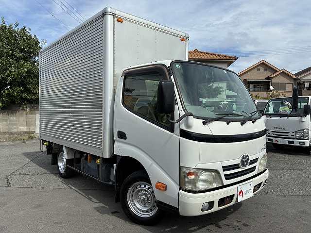 ダイナトラック ４ＷＤ・アルミバン・０．９５ｔ積・１０尺・普通免許ＯＫ・ＡＴ　４ＷＤ・アルミバン・０．９５ｔ積・１０尺・普通免許ＯＫ・ＡＴ・バックカメラ・ラッシングレール・室内灯・サイドマーカー・荷台内寸　Ｌ３０９０　Ｗ１６４５　Ｈ１９９０（3枚目）
