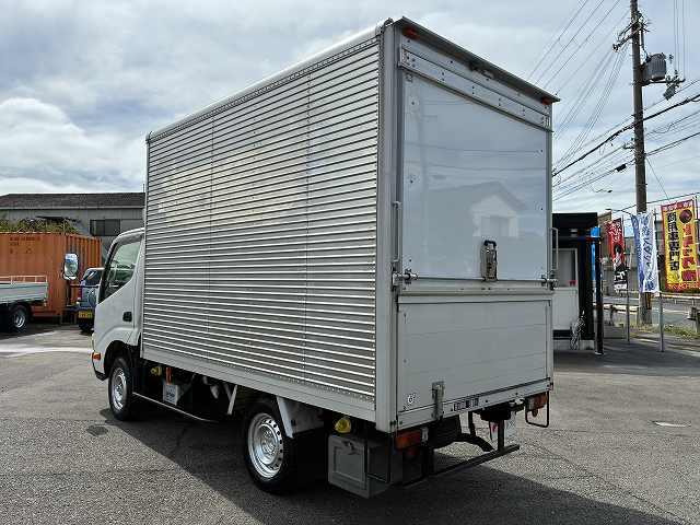 ダイナトラック ４ＷＤ・アルミバン・０．９５ｔ積・１０尺・普通免許ＯＫ・ＡＴ　４ＷＤ・アルミバン・０．９５ｔ積・１０尺・普通免許ＯＫ・ＡＴ・バックカメラ・ラッシングレール・室内灯・サイドマーカー・荷台内寸　Ｌ３０９０　Ｗ１６４５　Ｈ１９９０（6枚目）
