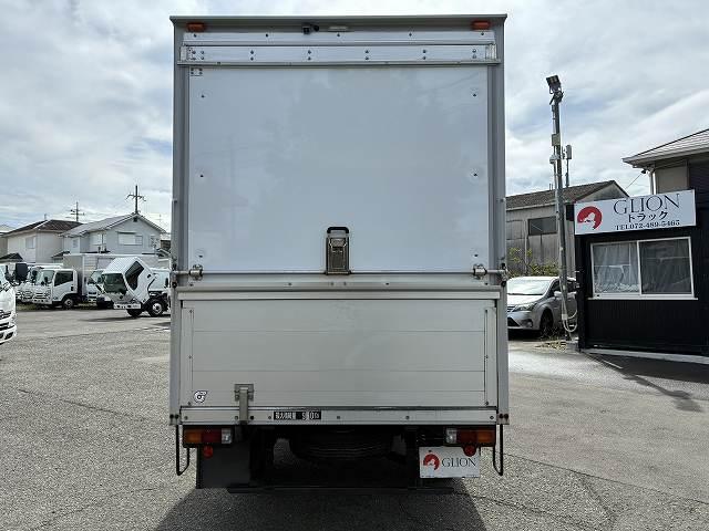 ダイナトラック ４ＷＤ・アルミバン・０．９５ｔ積・１０尺・普通免許ＯＫ・ＡＴ　４ＷＤ・アルミバン・０．９５ｔ積・１０尺・普通免許ＯＫ・ＡＴ・バックカメラ・ラッシングレール・室内灯・サイドマーカー・荷台内寸　Ｌ３０９０　Ｗ１６４５　Ｈ１９９０（7枚目）