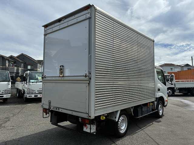 ダイナトラック ４ＷＤ・アルミバン・０．９５ｔ積・１０尺・普通免許ＯＫ・ＡＴ　４ＷＤ・アルミバン・０．９５ｔ積・１０尺・普通免許ＯＫ・ＡＴ・バックカメラ・ラッシングレール・室内灯・サイドマーカー・荷台内寸　Ｌ３０９０　Ｗ１６４５　Ｈ１９９０（8枚目）