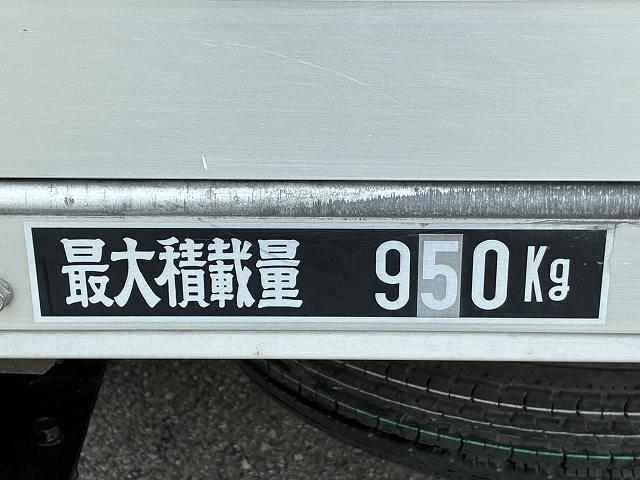 ダイナトラック ４ＷＤ・アルミバン・０．９５ｔ積・１０尺・普通免許ＯＫ・ＡＴ　４ＷＤ・アルミバン・０．９５ｔ積・１０尺・普通免許ＯＫ・ＡＴ・バックカメラ・ラッシングレール・室内灯・サイドマーカー・荷台内寸　Ｌ３０９０　Ｗ１６４５　Ｈ１９９０（10枚目）