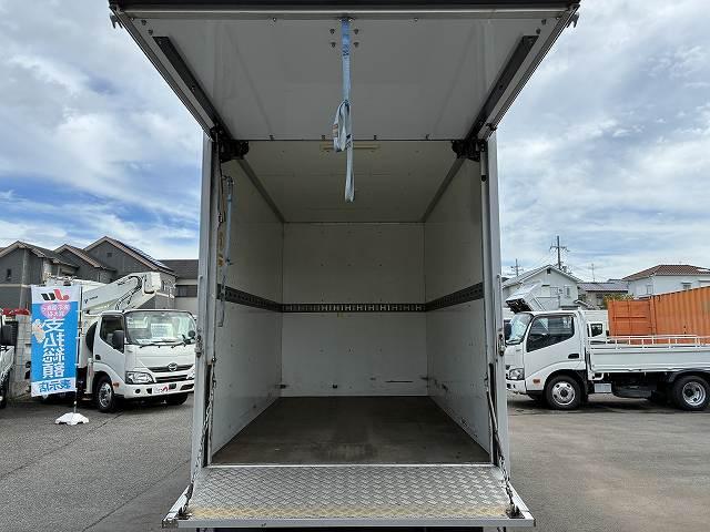 ダイナトラック ４ＷＤ・アルミバン・０．９５ｔ積・１０尺・普通免許ＯＫ・ＡＴ　４ＷＤ・アルミバン・０．９５ｔ積・１０尺・普通免許ＯＫ・ＡＴ・バックカメラ・ラッシングレール・室内灯・サイドマーカー・荷台内寸　Ｌ３０９０　Ｗ１６４５　Ｈ１９９０（12枚目）