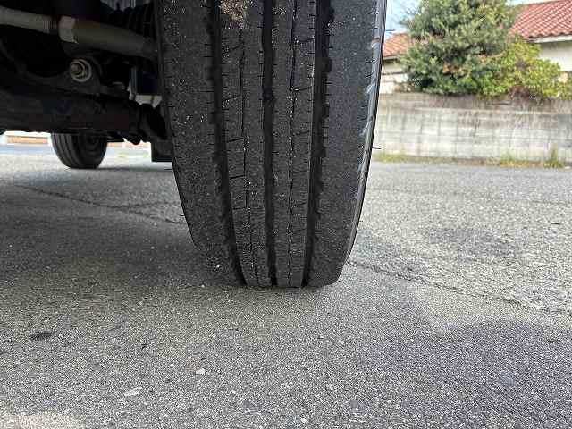 ダイナトラック ４ＷＤ・アルミバン・０．９５ｔ積・１０尺・普通免許ＯＫ・ＡＴ　４ＷＤ・アルミバン・０．９５ｔ積・１０尺・普通免許ＯＫ・ＡＴ・バックカメラ・ラッシングレール・室内灯・サイドマーカー・荷台内寸　Ｌ３０９０　Ｗ１６４５　Ｈ１９９０（33枚目）