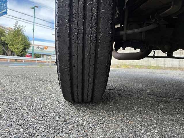 ダイナトラック ４ＷＤ・アルミバン・０．９５ｔ積・１０尺・普通免許ＯＫ・ＡＴ　４ＷＤ・アルミバン・０．９５ｔ積・１０尺・普通免許ＯＫ・ＡＴ・バックカメラ・ラッシングレール・室内灯・サイドマーカー・荷台内寸　Ｌ３０９０　Ｗ１６４５　Ｈ１９９０（34枚目）