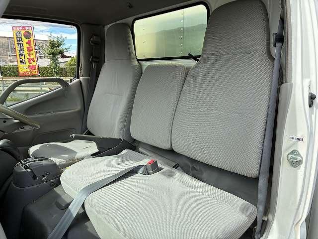 ダイナトラック ４ＷＤ・アルミバン・０．９５ｔ積・１０尺・普通免許ＯＫ・ＡＴ　４ＷＤ・アルミバン・０．９５ｔ積・１０尺・普通免許ＯＫ・ＡＴ・バックカメラ・ラッシングレール・室内灯・サイドマーカー・荷台内寸　Ｌ３０９０　Ｗ１６４５　Ｈ１９９０（41枚目）