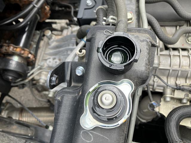 キャンター ３．２ｔ積・積載車・フラトップＺＥＲＯ・車検付・ＡＴプリクラ　３．２ｔ積・積載車・フラトップＺＥＲＯ・極東開発ＪＮ０２－４５・車検付・ＡＴ・プリクラ・ラジコン・ウィンチ・電格ミラー・ＬＥＤヘッドライトＥＴＣ・作業灯・保証書・取説・荷台内寸　Ｌ５７００　Ｗ２０７０（14枚目）