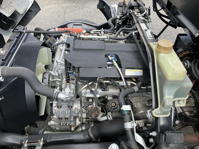 キャンター ３．２ｔ積・積載車・フラトップＺＥＲＯ・車検付・ＡＴプリクラ　３．２ｔ積・積載車・フラトップＺＥＲＯ・極東開発ＪＮ０２－４５・車検付・ＡＴ・プリクラ・ラジコン・ウィンチ・電格ミラー・ＬＥＤヘッドライトＥＴＣ・作業灯・保証書・取説・荷台内寸　Ｌ５７００　Ｗ２０７０（15枚目）