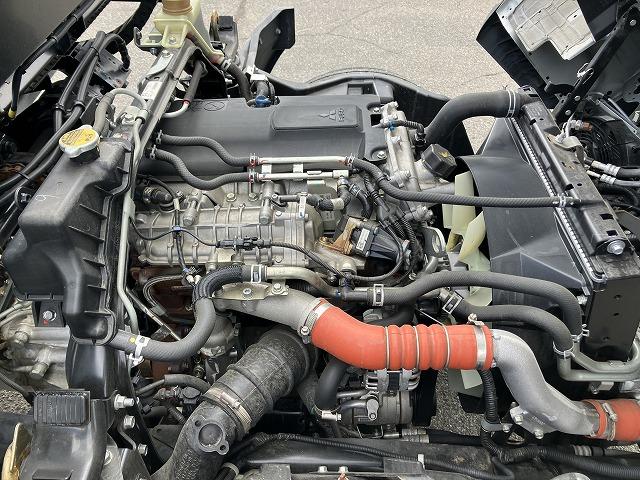 キャンター ３．２ｔ積・積載車・フラトップＺＥＲＯ・車検付・ＡＴプリクラ　３．２ｔ積・積載車・フラトップＺＥＲＯ・極東開発ＪＮ０２－４５・車検付・ＡＴ・プリクラ・ラジコン・ウィンチ・電格ミラー・ＬＥＤヘッドライトＥＴＣ・作業灯・保証書・取説・荷台内寸　Ｌ５７００　Ｗ２０７０（16枚目）