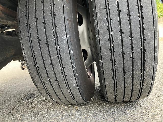 キャンター ３．２ｔ積・積載車・フラトップＺＥＲＯ・車検付・ＡＴプリクラ　３．２ｔ積・積載車・フラトップＺＥＲＯ・極東開発ＪＮ０２－４５・車検付・ＡＴ・プリクラ・ラジコン・ウィンチ・電格ミラー・ＬＥＤヘッドライトＥＴＣ・作業灯・保証書・取説・荷台内寸　Ｌ５７００　Ｗ２０７０（31枚目）