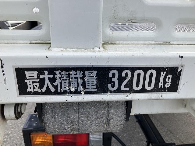 キャンター ３．２ｔ積・積載車・フラトップＺＥＲＯ・車検付・ＡＴプリクラ　３．２ｔ積・積載車・フラトップＺＥＲＯ・極東開発ＪＮ０２－４５・車検付・ＡＴ・プリクラ・ラジコン・ウィンチ・電格ミラー・ＬＥＤヘッドライトＥＴＣ・作業灯・保証書・取説・荷台内寸　Ｌ５７００　Ｗ２０７０（34枚目）
