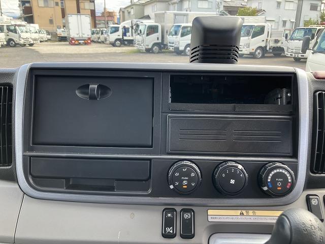 キャンター ３．２ｔ積・積載車・フラトップＺＥＲＯ・車検付・ＡＴプリクラ　３．２ｔ積・積載車・フラトップＺＥＲＯ・極東開発ＪＮ０２－４５・車検付・ＡＴ・プリクラ・ラジコン・ウィンチ・電格ミラー・ＬＥＤヘッドライトＥＴＣ・作業灯・保証書・取説・荷台内寸　Ｌ５７００　Ｗ２０７０（38枚目）