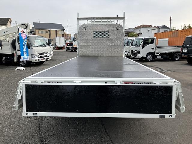 デュトロ ４ｔ積・６ＭＴ・標準ロング・平ボディ・プリクラ　４ｔ積・６ＭＴ・標準ロング・平ボディ・プリクラ・バックカメラ・アシストゲート・ＬＥＤヘッドライト・レーンアシスト・坂道発進補助装置・左電格ミラー・ＥＴＣ・荷台内寸　Ｌ４３６１　Ｗ１７８４　Ｈ３７７（14枚目）