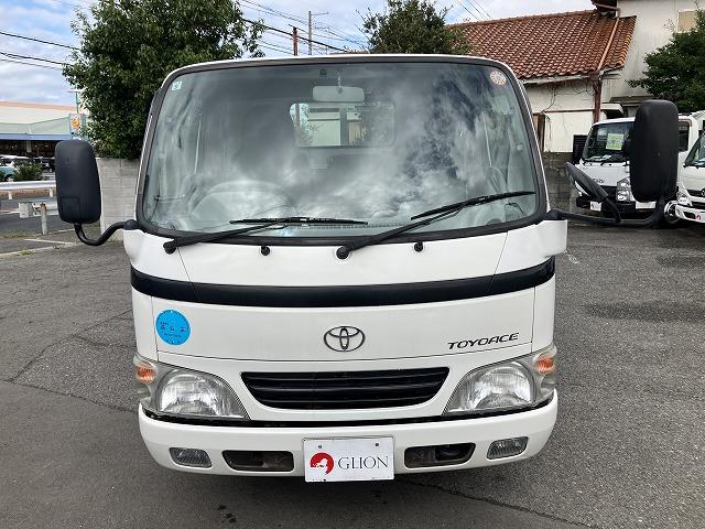 トヨエース １．２５ｔ積・普通免許対応・ＡＴ・ワンオーナー車・平ボディ　１．２５ｔ積　普通免許対応　ＡＴ　ワンオーナー車　平ボディ　左電格ミラー　バックモニター　ＥＴＣ　アイドルアップ　ライトレベライザー　ドアバイザー　荷台内寸　Ｌ２８６２　Ｗ１６４２　Ｈ３７８（2枚目）